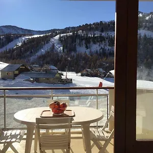 Chaleureux 3 Pièces 50m² Plein Sud Avec Grande Terrasse Au Pied Des Pistes à Isola 2000